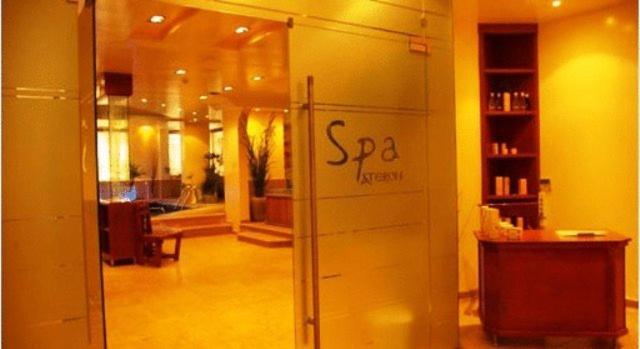 אמינטיו Ateron Suites Hotel & Spa מראה חיצוני תמונה